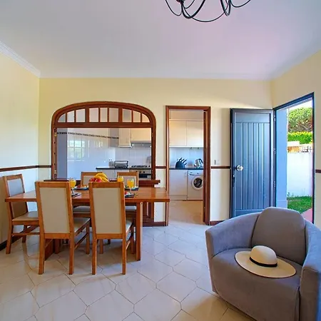 2 Bed Ground Floor In Apartamento *