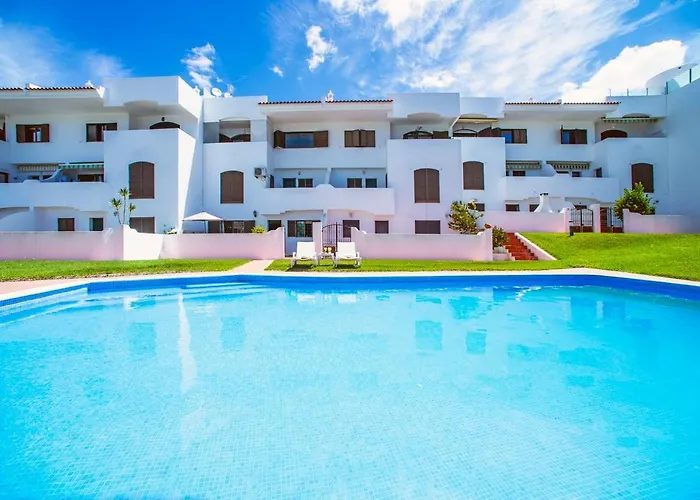 Διαμέρισμα 2 Bed Ground Floor In