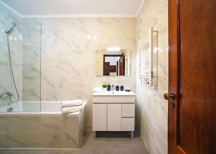 Διαμέρισμα 2 Bed Ground Floor In