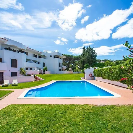 2 Bed Ground Floor In Lägenhet Vilamoura