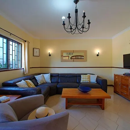 Apartment 2 Bed Ground Floor In Vilamoura