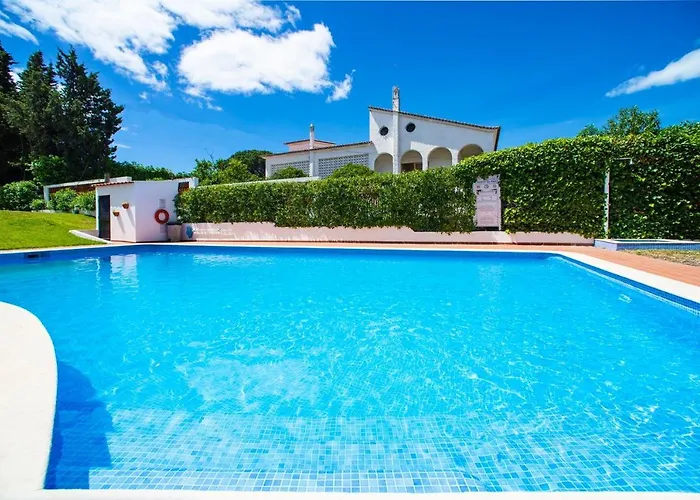 2 Bed Ground Floor In דירה